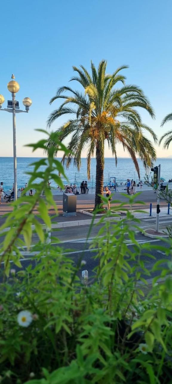 Heart Of Vieux Nice Beach & Saleya Екстериор снимка